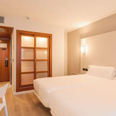 Civis Luz Castellon 4*s
